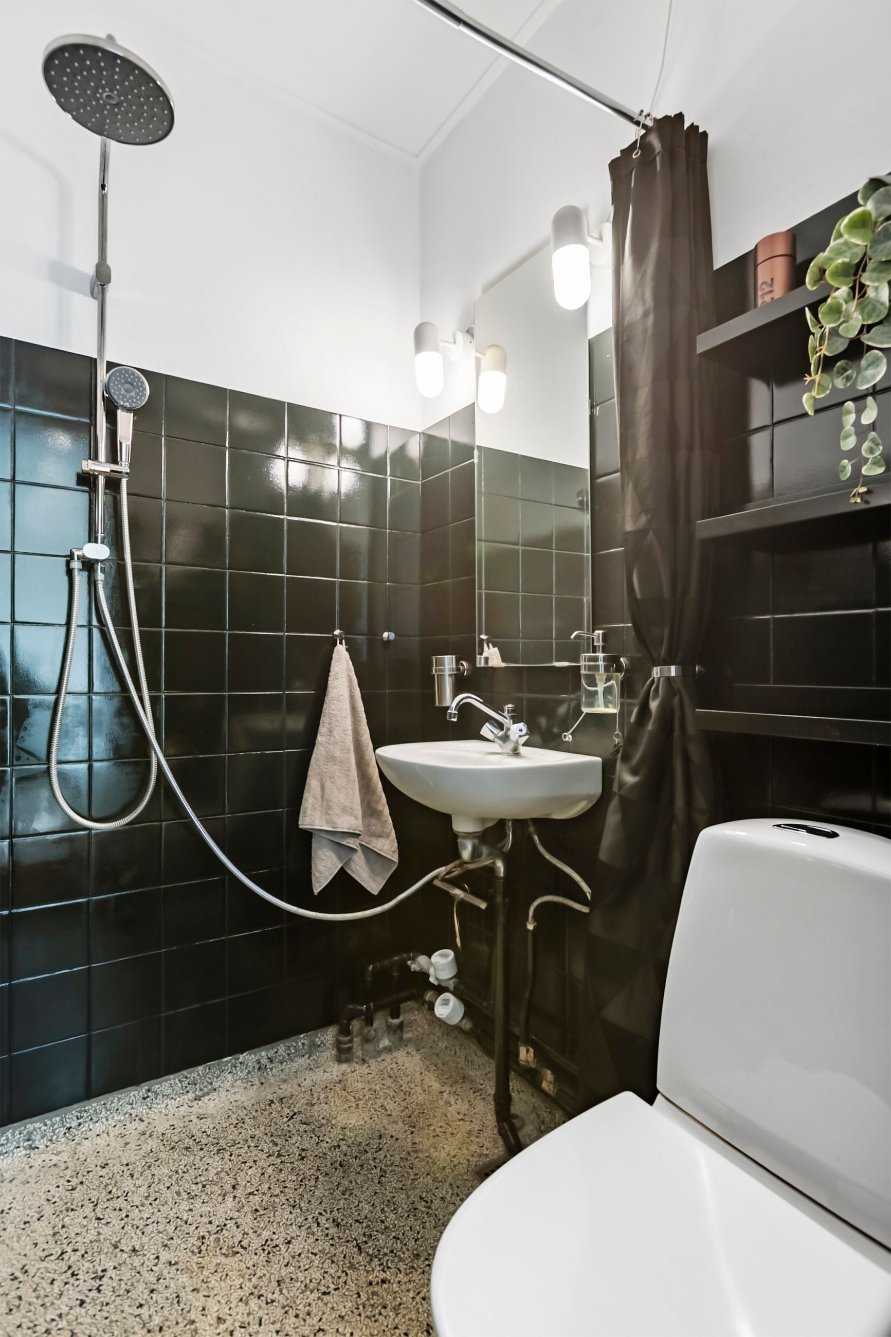  - Blomstermarken 111, 1. mf